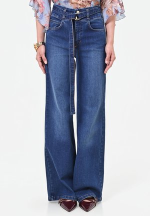 Rinascimento, PANTALONI JEANS TINTA UNITA - Jeans baggy - blue