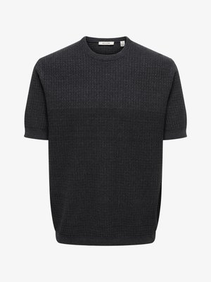 Pull en maille gris foncé à manches courtes avec une texture gaufrée subtile et un col rond, étiquette Only & Sons taille large.