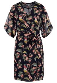 Kwiatowa sukienka w kolorze ciemnoniebieskim, z różowymi i zielonymi wzorami roślinnymi, krótkimi rękawami kimono i wiązaniem w talii. Lekka tkanina.