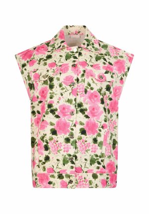 Mouwloos hemd met knopen, puntige kraag, frontflappzakken en een bloemenpatroon van roze rozen en groene bladeren op een lichte achtergrond.