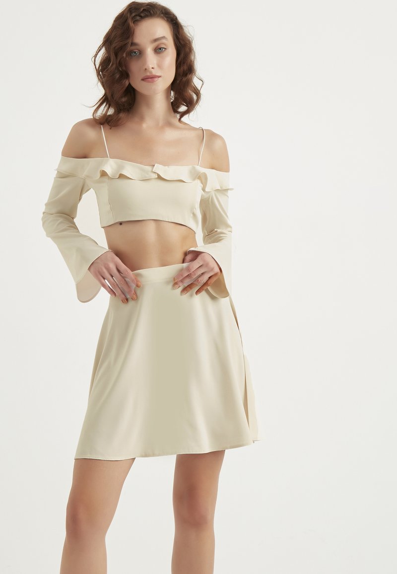 Chiquelle FLARED MINI SKIRT - A-Linien-Rock - white