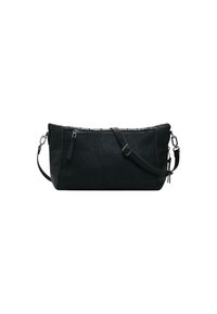 Sac à bandoulière noir rectangulaire avec une bandoulière réglable, poche zip à l'avant et surface texturée sur un fond blanc.