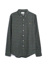 Chemise à manches longues à boutons en tartan vert foncé et or. Présente un col replié et un petit logo brodé sur la poitrine gauche.