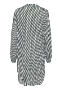 Blusa a maniche lunghe, leggera, in un motivo a rombi bianco e nero. Presenta una vestibilità comoda e un orlo arrotondato, realizzata in tessuto trasparente.