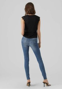 Vero Moda Triko s potiskem - black