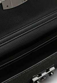 L.CREDI NADI - Clutch - schwarz