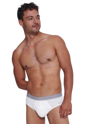 Weiße Unterhose mit grauem Bündchen, aus weichem Baumwollstoff gefertigt, mit enganliegender Passform und minimalistischem Design. Logo am Bund.