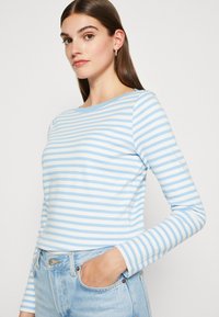 TOM TAILOR DENIM Pikkade varrukatega topp - mid blue white