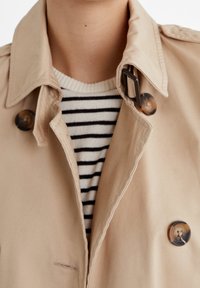 Stradivarius Gabardina - stone