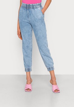 Jeansy Relaxed Fit