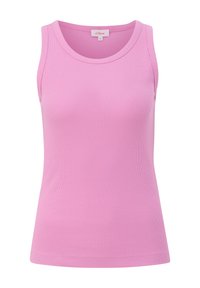 Roze geribbelde tanktop met een klassieke ronde halslijn en brede schouderbanden. De stof is glad en rekbaar voor een comfortabele pasvorm.