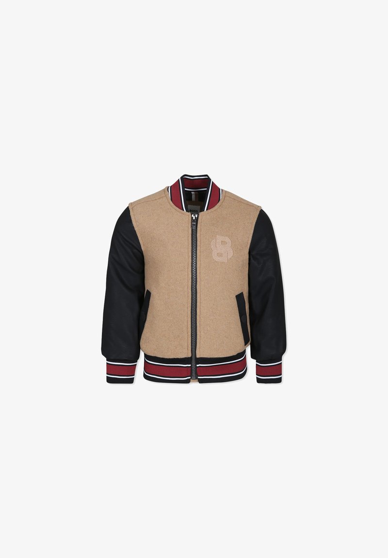 Giacca bomber in misto lana marrone chiaro con maniche in pelle nera, colletto a coste con strisce rosse e bianche, zip frontale e dettaglio del logo.