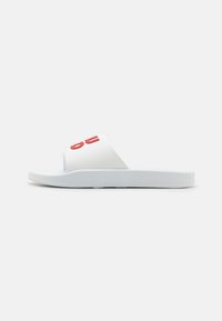 Unselected, open white
