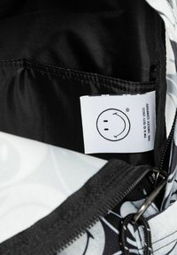 Eastpak DAY PAK'R S - Zaino - smiley yy black
