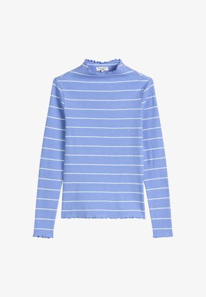 Lichtblauw langetermijnshirt met witte horizontale strepen, met een hoge hals en gerimpelde rand bij de kraag en zoom. Soepele textuur.