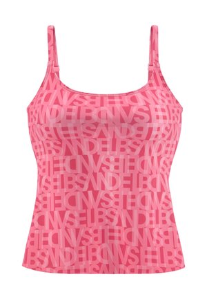 Rosa Tanktop mit dünnen Trägern, das ein rundum wiederholtes Textmuster in verschiedenen Rosatönen aufweist, mit glatter Textur und figurbetontem Design.