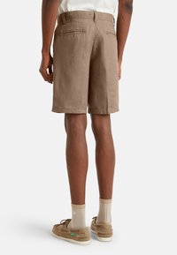 United Colors of Benetton BERMUDAS - Szorty