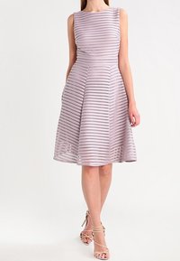TFNC Robe de jour - mauve