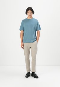 Jack & Jones JPSTMARCO JJFURY ANA - Chino - atmosphere