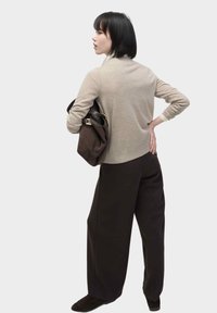 Marks & Spencer CREW NECK - Strickjacke - cappuccino