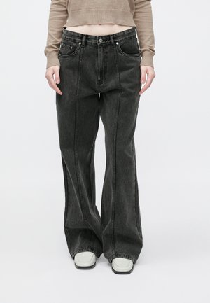 RODE - Avar lõikega teksad - grey denim