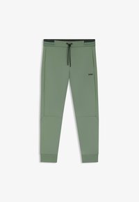 Unselected, open green eighteen