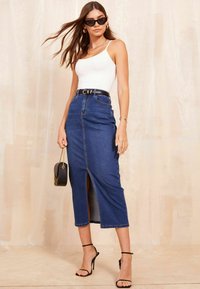 Friends Like These SPLIT REGULAR FIT - Jeanskjol - dark blue