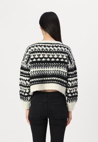 ONLY ONLALAIA LIFE O NECK - Pulóver - birch/black