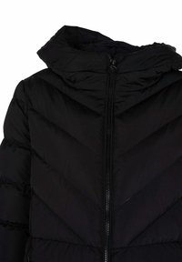 Giubbotto imbottito nero con motivo a zigzag, dotato di chiusura con zip e cappuccio. Il materiale sembra liscio con una leggera lucentezza.