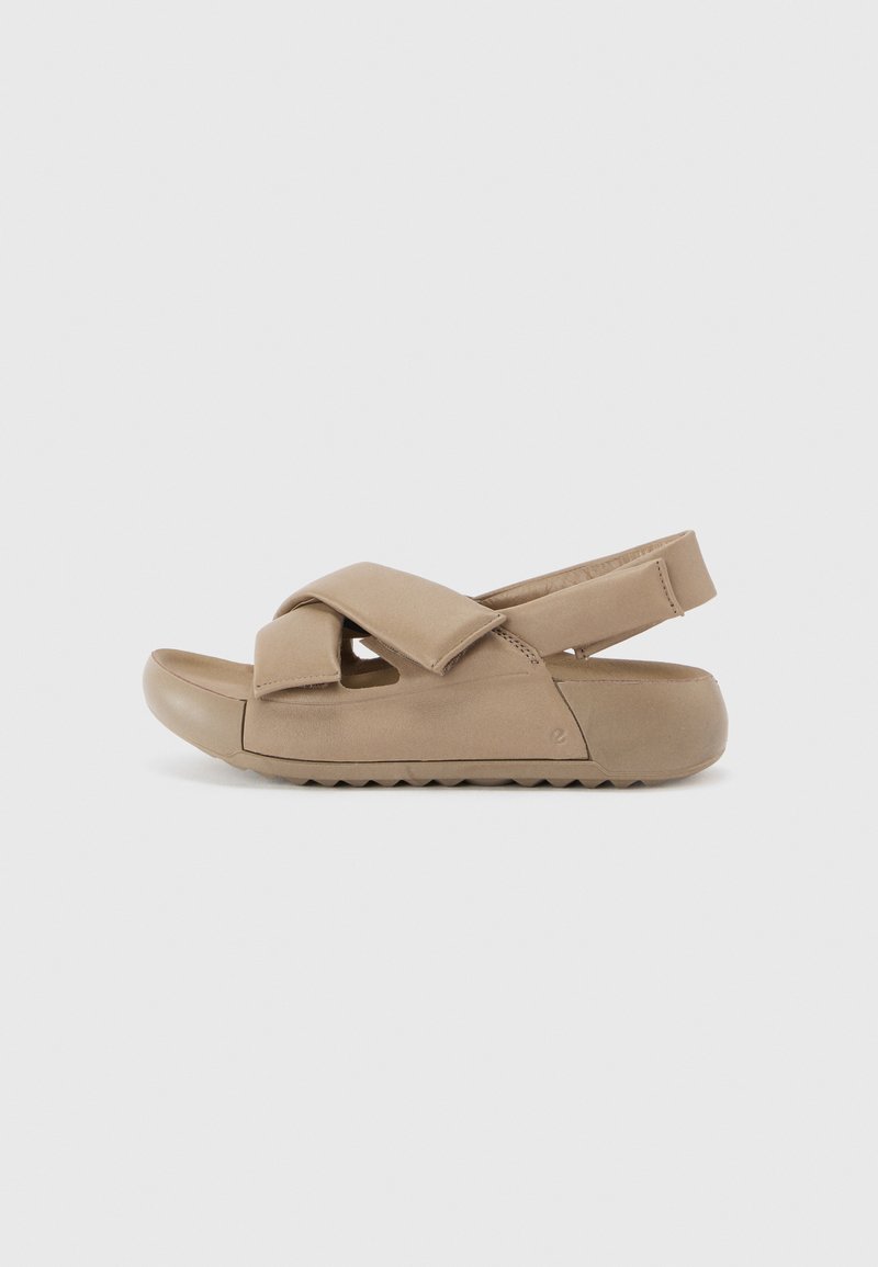 Sandali con plateau