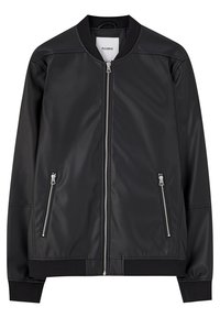 Blouson aviateur en simili cuir noir avec fermeture éclair frontale, deux poches latérales zippées, col, poignets et ourlet côtelés.