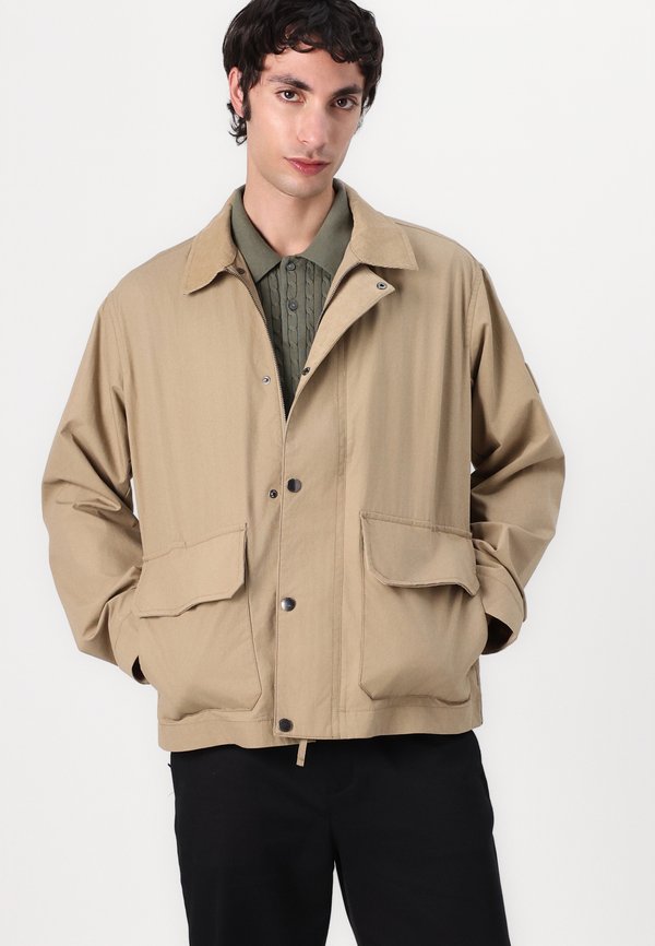 SHORT WALKING JACKET - Light jacket - camel4