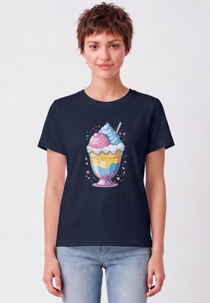 watapparel, EISBECHER - T-Shirt print - french navy
