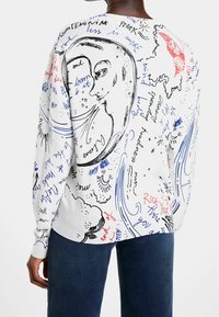 Desigual Strickpullover - white