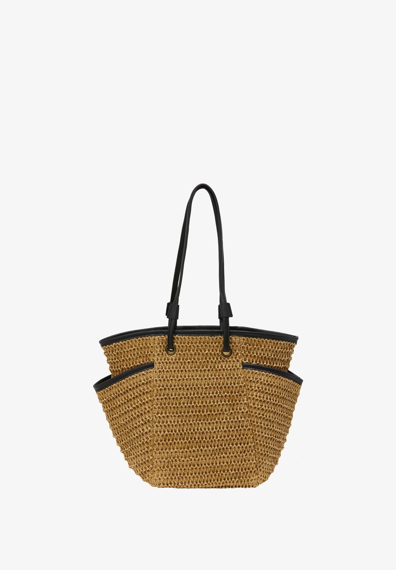Sac en paille tressée avec des bordures et des poignées en cuir noir, comportant deux poches avant et un intérieur spacieux et ouvert.