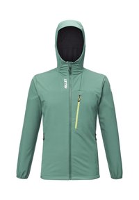 Grüne Softshell-Jacke mit passgenauer Kapuze, durchgehendem Reißverschluss, linker Brusttasche mit gelbem Reißverschluss und zwei seitlichen Taschen. Glatte Textur.