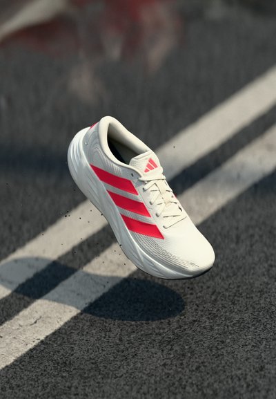 adidas Performance GALAXY 8