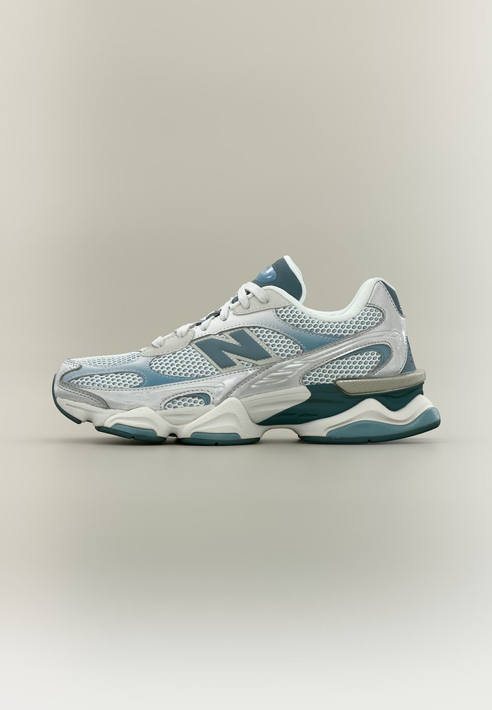 New Balance U9060 UNISEX - Trainers - medusa green/light silver-coloured metallic