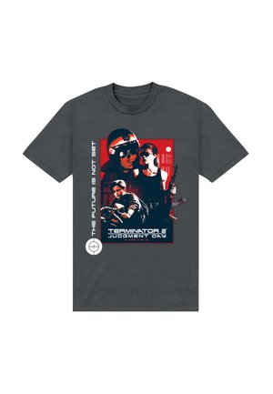 Šedé bavlněné tričko s grafickým potiskem tří postav z filmu "Terminátor 2: Soudný den" v červené a modré barvě, s textem a akcenty.