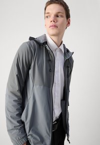 BOSS SWOVEN - Träningsjacka - dark beige