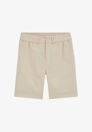 Bézs színű pamut rövidnadrág elasztikus derékpánttal, gombos záródással, övhurkokkal és oldalzsebekkel, fehér háttér előtt bemutatva.