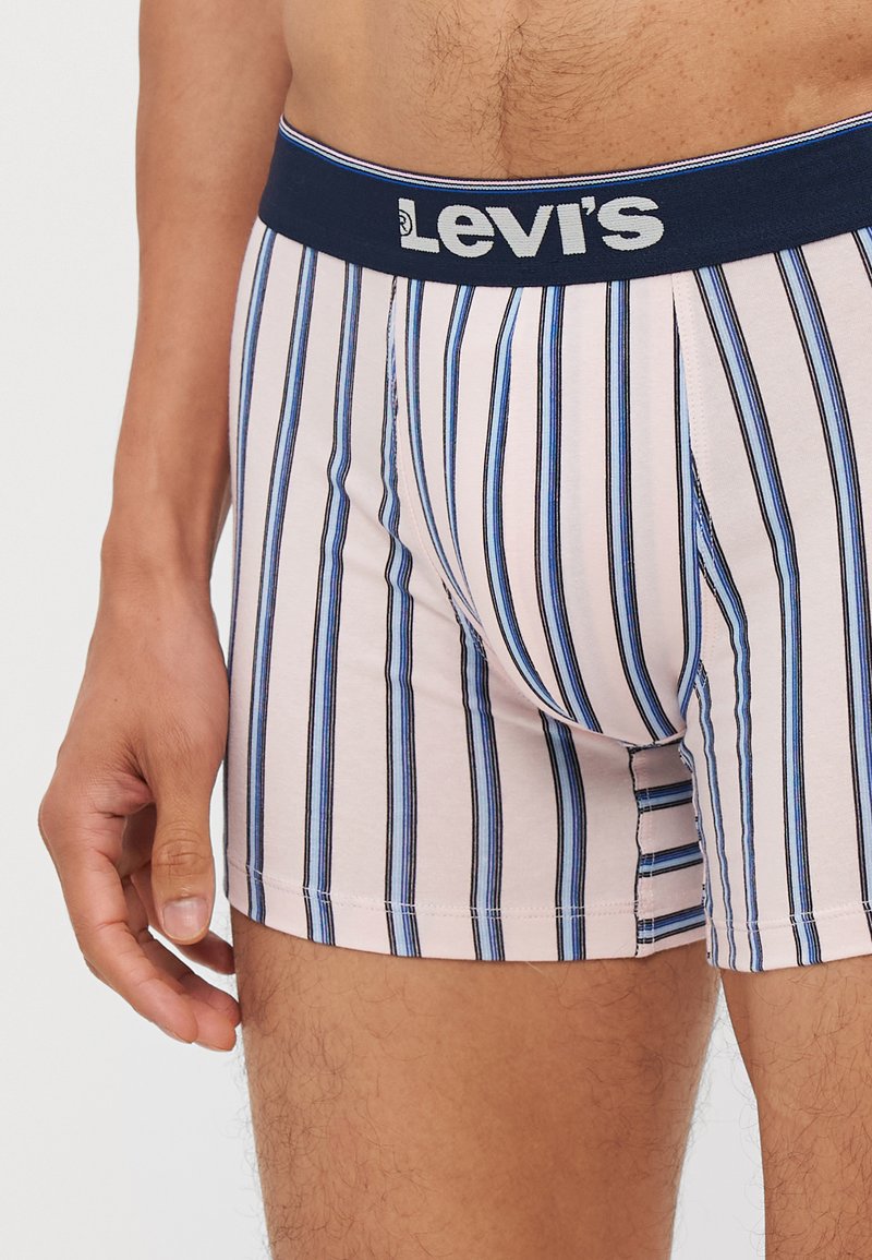 Levi's