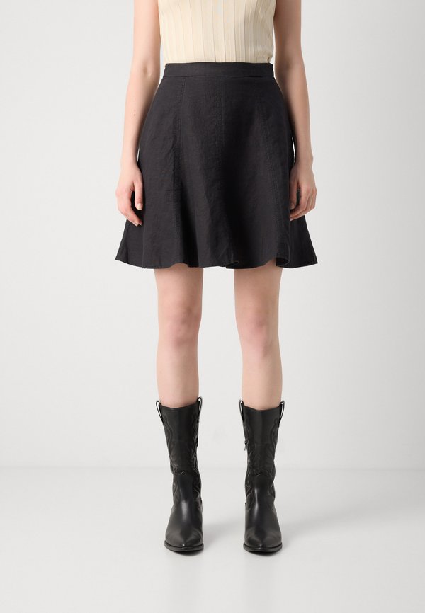 SHORT LENGTH FLARED HEMLINE LOOK - A-line skirt4