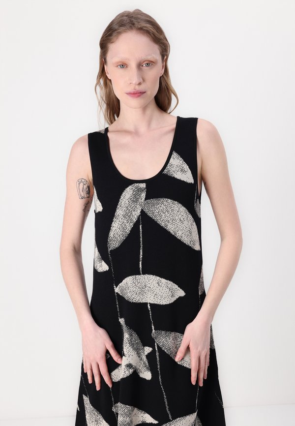 SANTRA PAJU DRESS - Maxi dress3