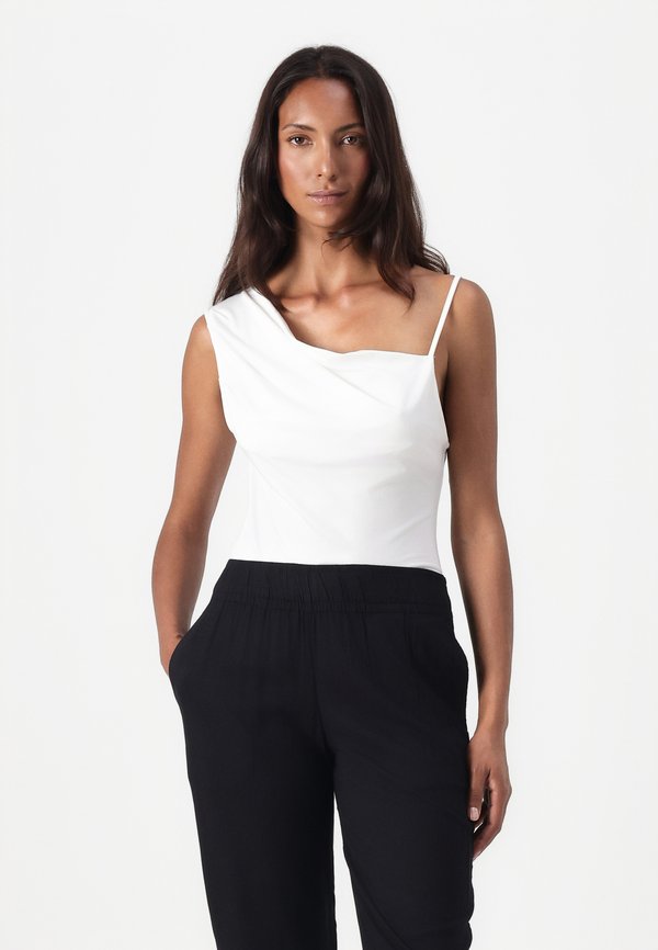 LOOSE FIT - Trousers3