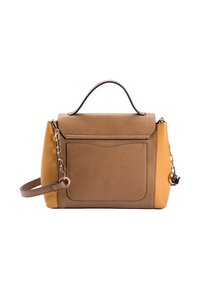 Prostokątna torba w kolorze brązowym i musztardowym z górnym uchwytem, przednią kieszenią oraz odczepianym paskiem łańcuszkowym na białym tle.