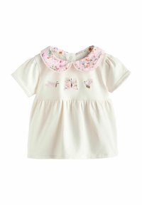 Kijelölve, pink white