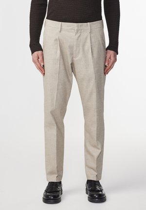 BILL - Chino - cement - 022