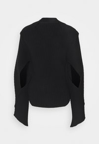 Schwarzer gerippter Pullover mit einem kurzausschnitt Design, weiten Ärmeln und offenen Ausschnitten an den Seiten, der ein strukturierte Strickmaterial präsentiert.