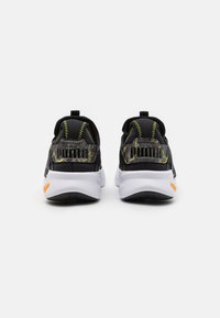 Puma SOFTRIDE ENZO EVO RETROFUTURE UNISEX - Trening copati - black/lime pow